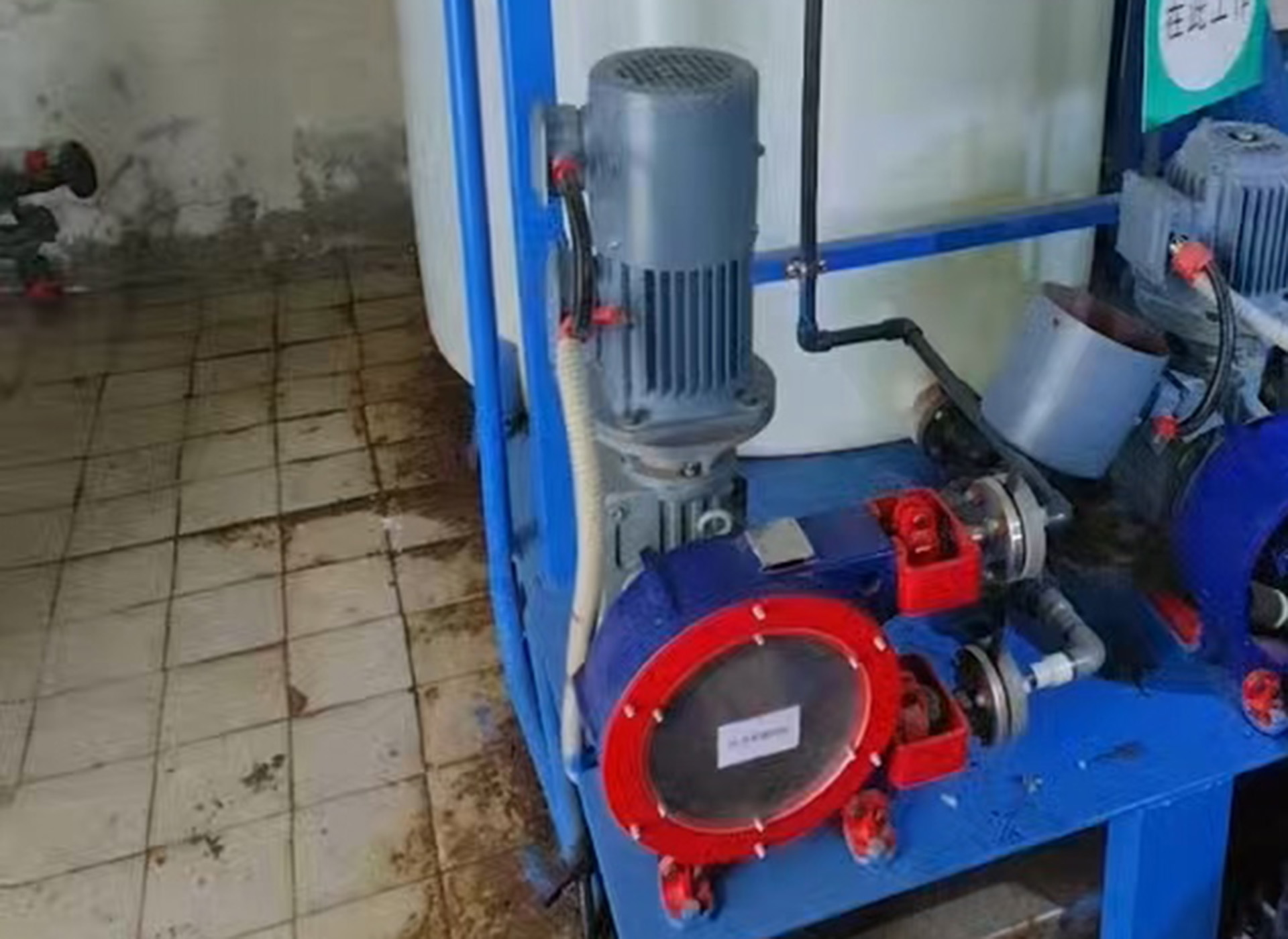 華運機械軟管泵賦能加藥系統現場應用，精準輸送筑牢工藝安全防線